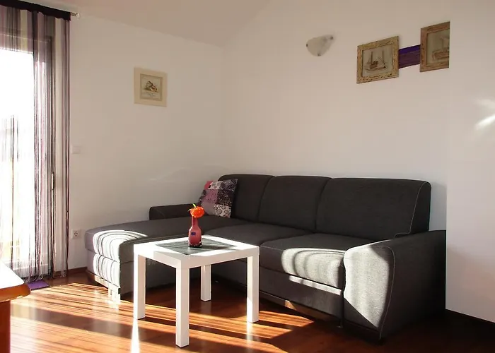 Iva Doren Apartment *