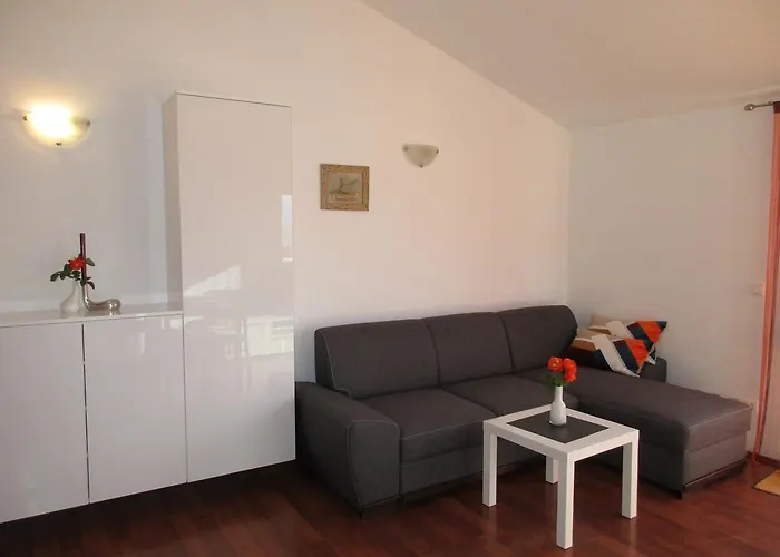 Iva Doren Apartment *