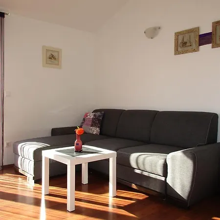 Iva Doren Apartment *