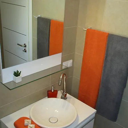 Iva Doren Apartman Vir