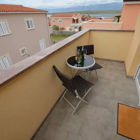 Apartman Iva Doren Vir