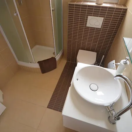 Iva Doren Apartment *